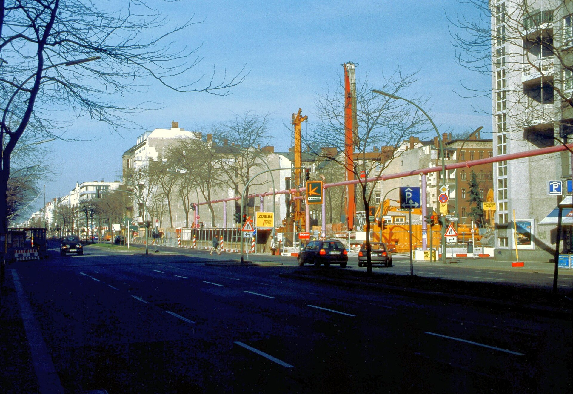 Berlin building 1990s